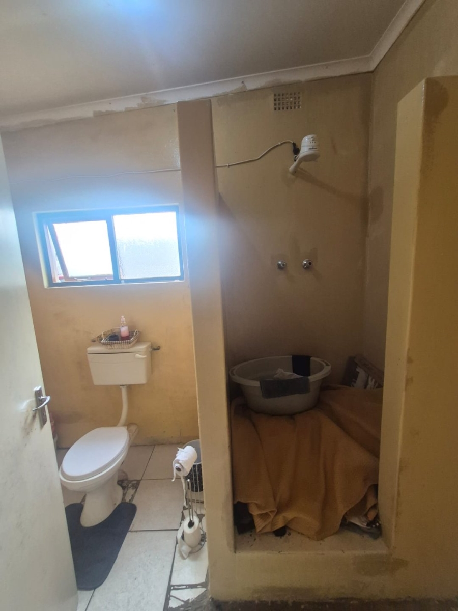 2 Bedroom Property for Sale in Zwide Eastern Cape